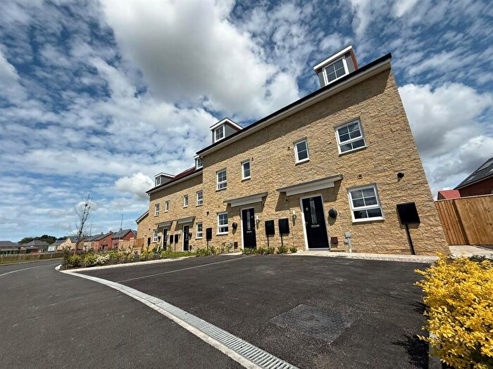 4 Bedroom Semi-Detached House To Rent In Centurion Village, Preston, PR26