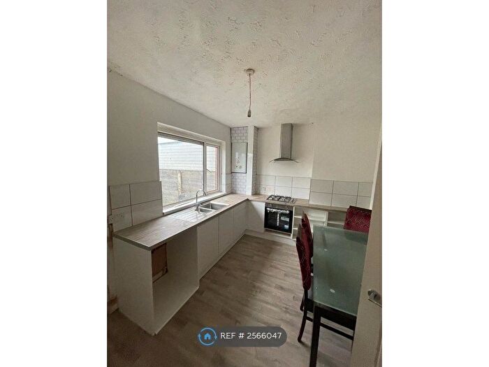 3 Bedroom Semi-Detached House To Rent In Pansy Road, Farnworth, Bolton, BL4