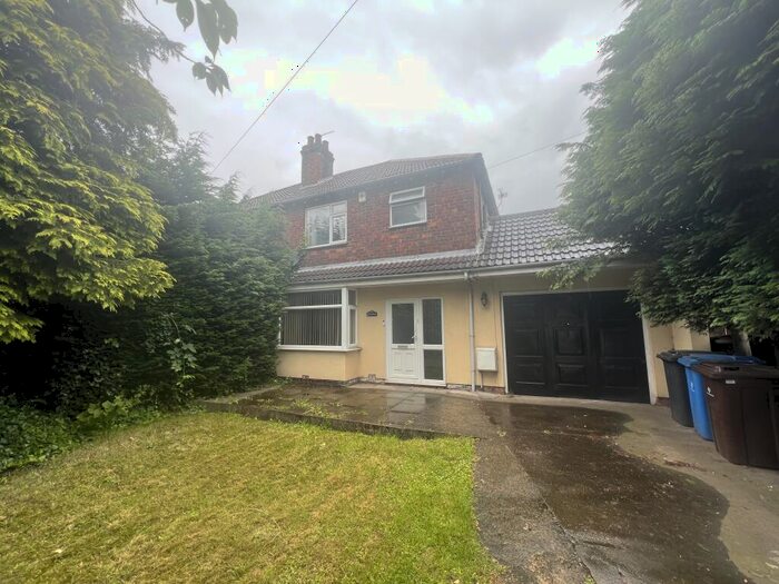 3 Bedroom Semi-Detached House To Rent In Derby Road, DE21