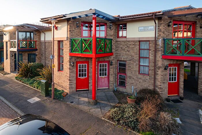 2 Bedroom Flat For Sale In West Werberside, Fettes, Edinburgh, EH4