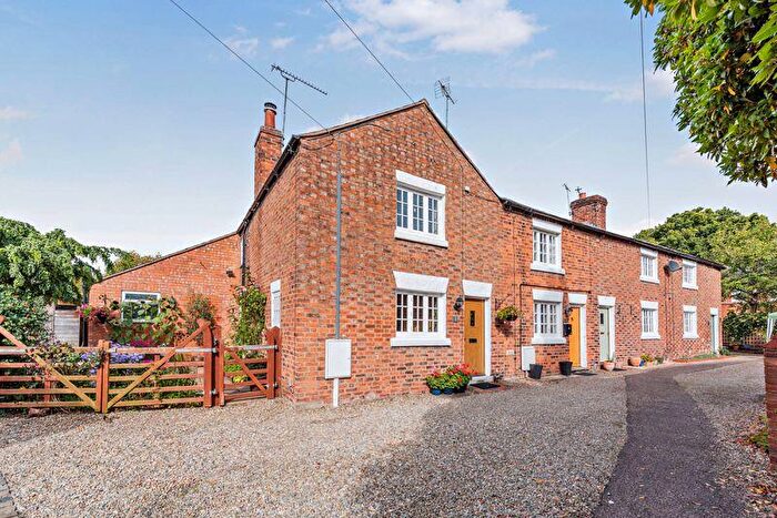 3 Bedroom End Of Terrace House For Sale In High Street, Tattenhall, Nr Chester, CH3