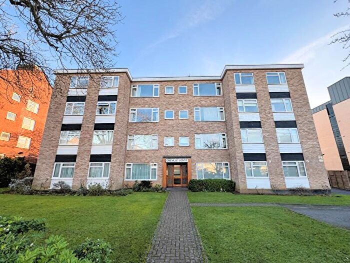 2 Bedroom Flat To Rent In Woodside Park Road, North Finchley, N12