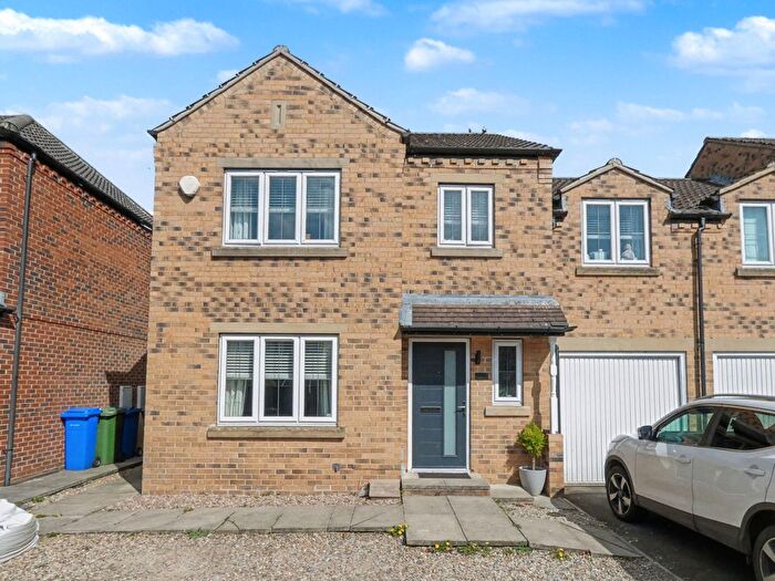 5 Bedroom Semi-Detached House For Sale In Wickham Way, Driffield, East Riding Of Yorkshi, YO25