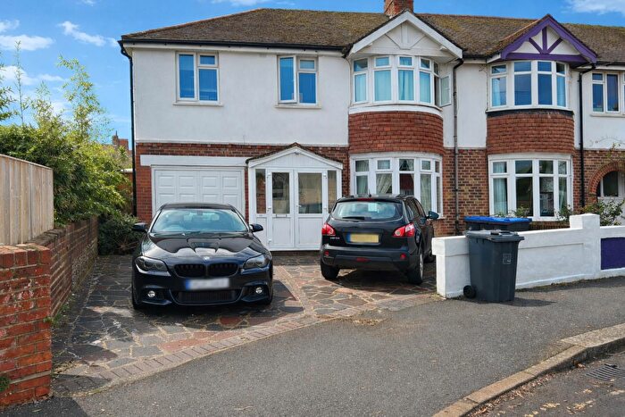 3 Bedroom House To Rent In Alverstone Road, Worthing, BN11
