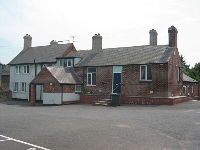 2 Bedroom Flat To Rent In Apartment, Wellington Mews Main Road, Shirland, DE55