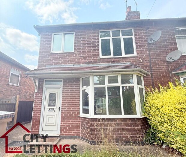 3 Bedroom Semi-Detached House To Rent In Central Avenue, Beeston, NG9