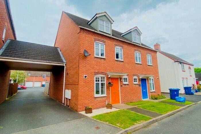 3 Bedroom Property To Rent In Mulberry Drive, Lichfield, WS13