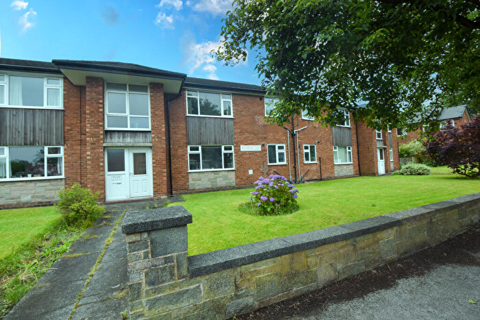 2 Bedroom Flat For Sale In Woodhouse Court, Woodhouse Road, Davyhulme, M41