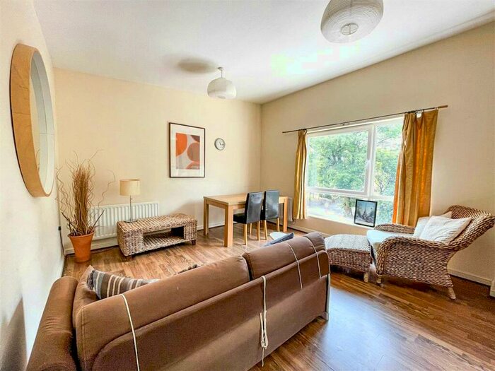 2 Bedroom Flat To Rent In Devonshire Street South, Grove Village, Manchester, M13