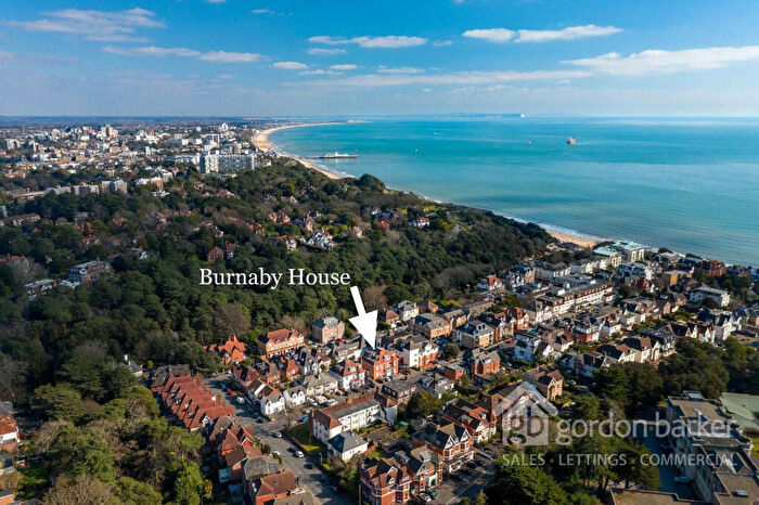 2 Bedroom Flat For Sale In Burnaby Road, Bournemouth, BH4