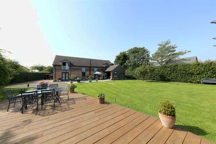 4 Bedroom Detached House For Sale In Gallops View, Long Riston, Hull, HU11