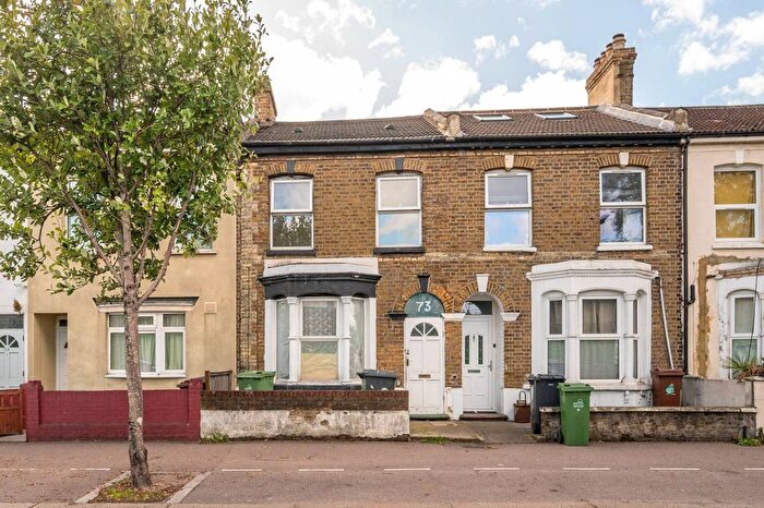 3 Bedroom Terraced House For Sale In Crownfield Road, Maryland, London, E15