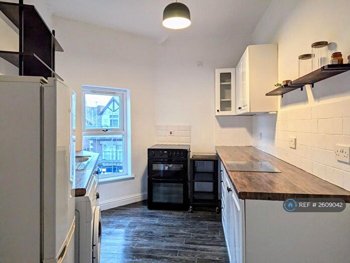 1 Bedroom Flat To Rent In Wilbraham Road, Manchester, M21