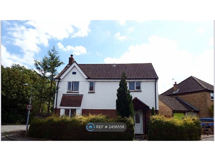 4 Bedroom Detached House To Rent In Chalkdown, Stevenage, SG2