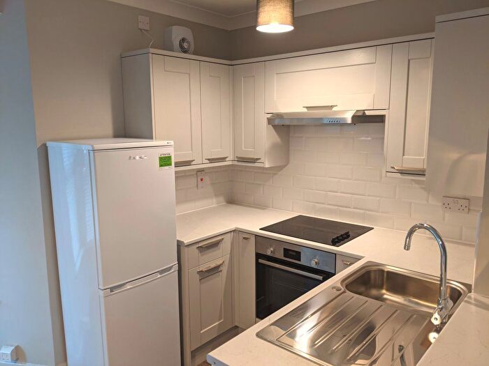 1 Bedroom Flat To Rent In Eastern Road, Romford, RM1