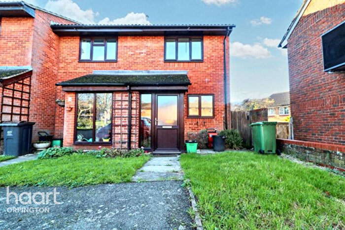 2 Bedroom End Of Terrace House For Sale In Buttermere Road, Orpington, BR5