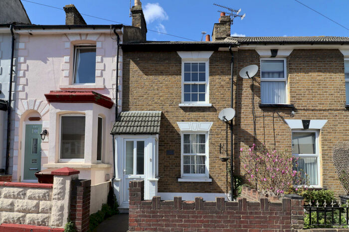 2 Bedroom Terraced House To Rent In Saxton Street, Gillingham, Kent, ME7