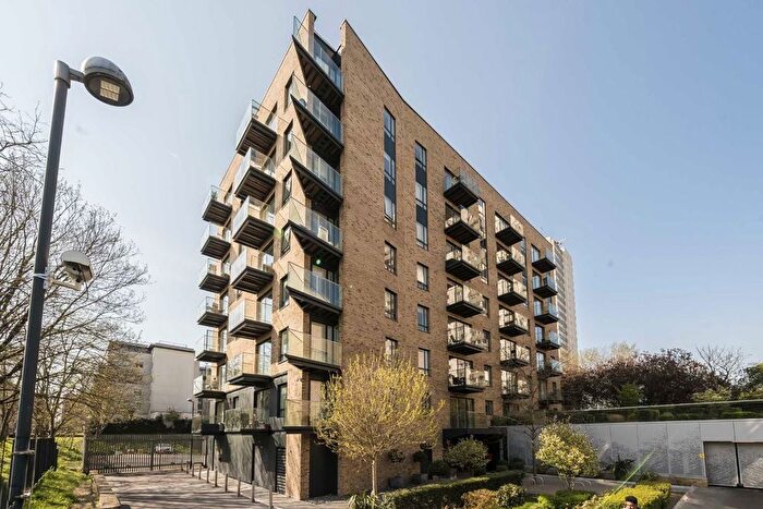 1 Bedroom Flat To Rent In Heritage Place, Brentford, TW8