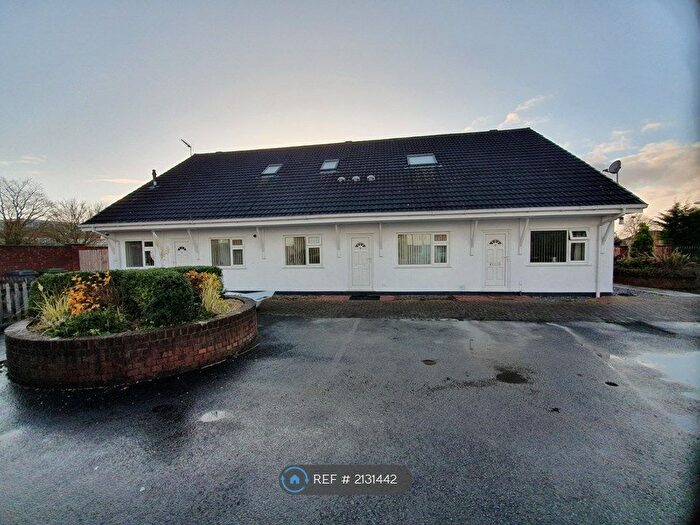 2 Bedroom Flat To Rent In Plymyard Avenue, Eastham, Wirral, CH62