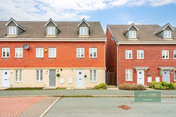 4 Bedroom End Terrace House For Sale In Phoenix Place, Great Sankey, Warrington, WA5