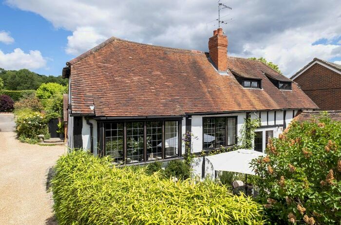 3 Bedroom Detached House To Rent In The Street, Puttenham, Guildford, GU3