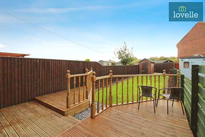 3 Bedroom Terraced House For Sale In Haven Gardens, Grimsby, DN31