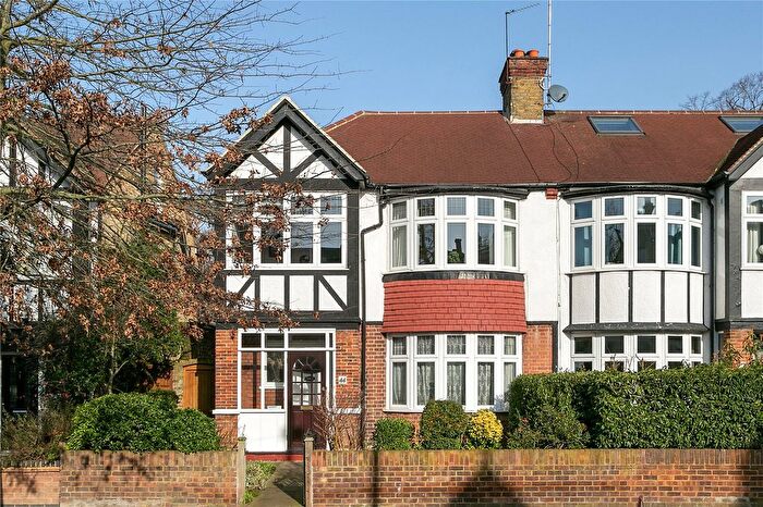 4 Bedroom Semi Detached House For Sale In St Margarets Road, St Margarets, TW1