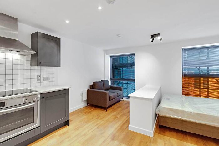 Studio To Rent In East Street, Leeds, West Yorkshire, LS9