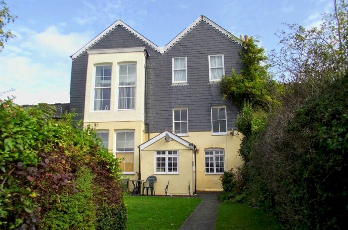 1 Bedroom Flat To Rent In Pauls Terrace, Truro TR1
