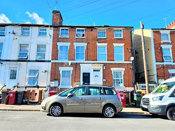 1 Bedroom Flat For Sale In Waylen Street, Reading, Berkshire, RG1