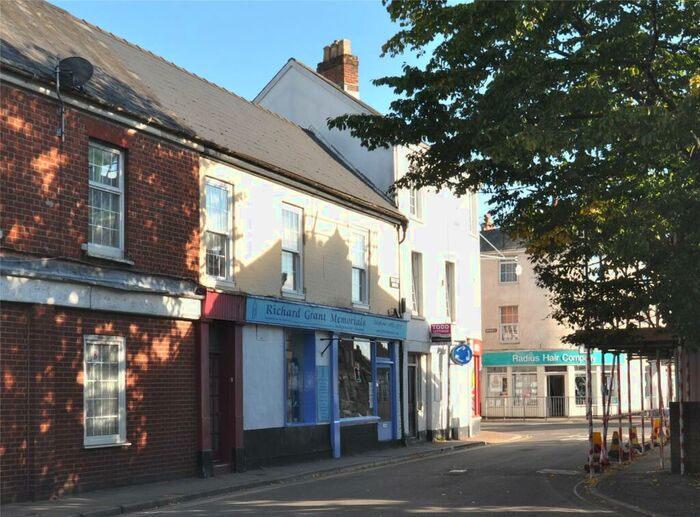 2 Bedroom Apartment To Rent In West Exe North, Tiverton, Devon, EX16
