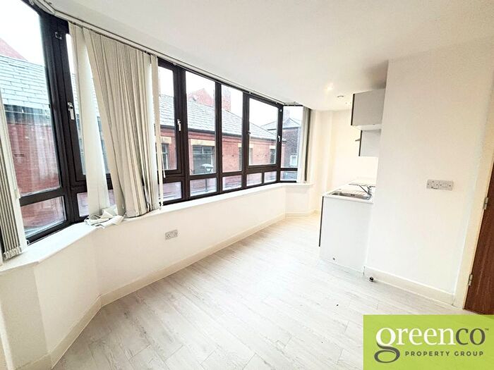 1 Bedroom Flat To Rent In Nelson Square, Bolton, BL1
