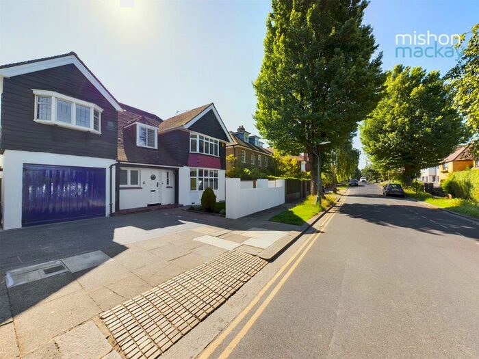 4 Bedroom House To Rent In Mallory Road, Hove, BN3