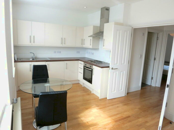 1 Bedroom Flat To Rent In Holloway Road, N7
