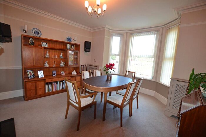 4 Bedroom Detached House For Sale In Pierrepont Road, Leominster, HR6