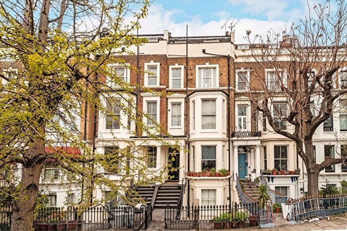 2 Bedroom Flat To Rent In West Cromwell Road, Earls Court, SW5