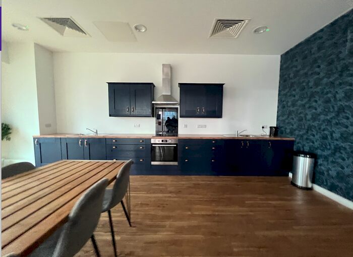 2 Bedroom Flat To Rent In Michigan Avenue, Salford, M50