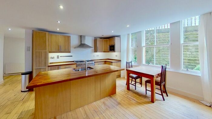 2 Bedroom Flat To Rent In Learmonth Terrace, Edinburgh, EH4