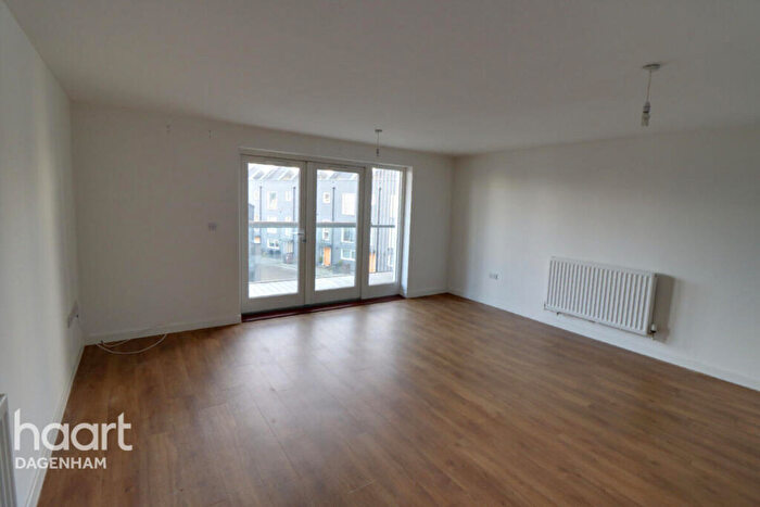 1 Bedroom Flat For Sale In De Pass Gardens, Barking, IG11