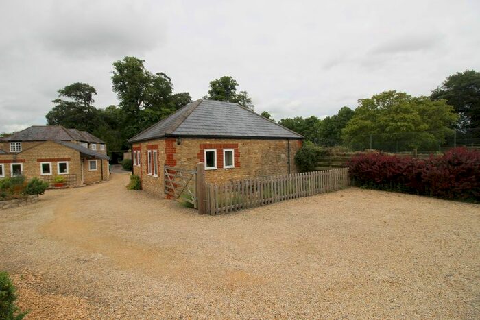 2 Bedroom Detached Bungalow To Rent In Rode, Frome, BA11