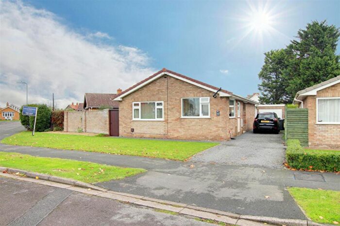 2 Bedroom Detached Bungalow For Sale In South Road, Sutton-On-Sea, LN12