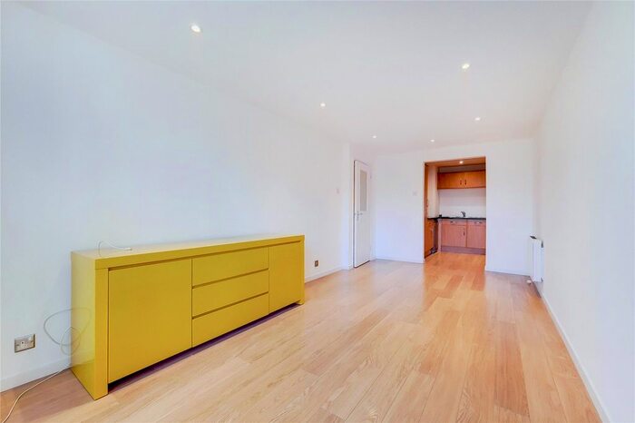 1 Bedroom Flat To Rent In Reachview Close, Baynes Street, NW1
