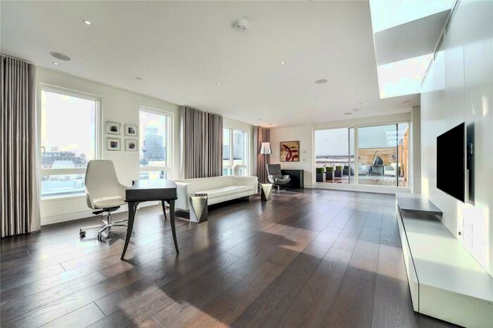 2 Bedroom Apartment To Rent In Leonard Street, Shoreditch, London, EC2A