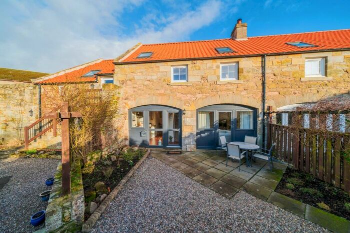3 Bedroom Cottage For Sale In Dron Court, St Andrews, KY16