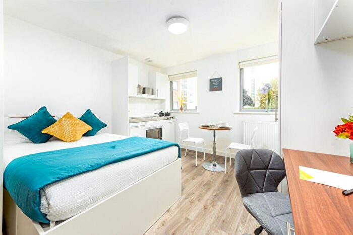 1 Bedroom Studio To Rent In Park Street, Luton, LU1