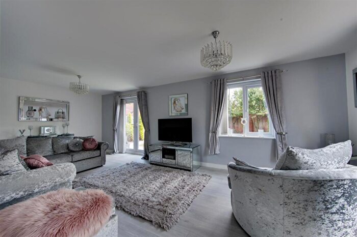 4 Bedroom Detached House For Sale In Mallard Place, Sandbach, CW11