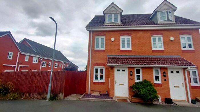 3 Bedroom Semi-Detached House For Sale In College Fields, Tanyfron, Wrexham, LL11