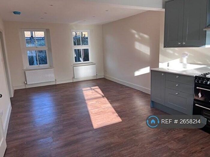 3 Bedroom Semi Detached House To Rent In Plantation Farm Cottages, Wolverton, Tadley, RG26