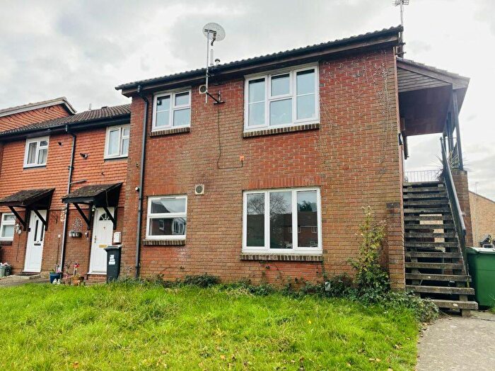 Studio To Rent In Porlock Close, Thatcham, RG19