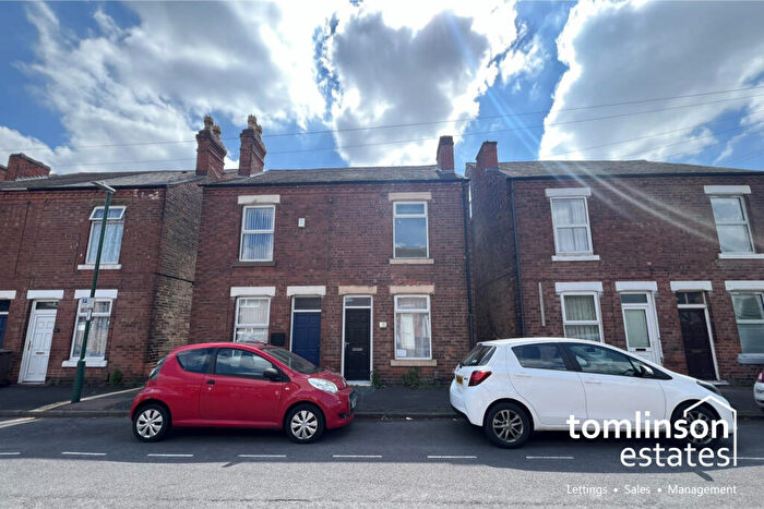 4 Bedroom Semi-Detached House For Sale In Ednaston Road, Dunkirk, NG7